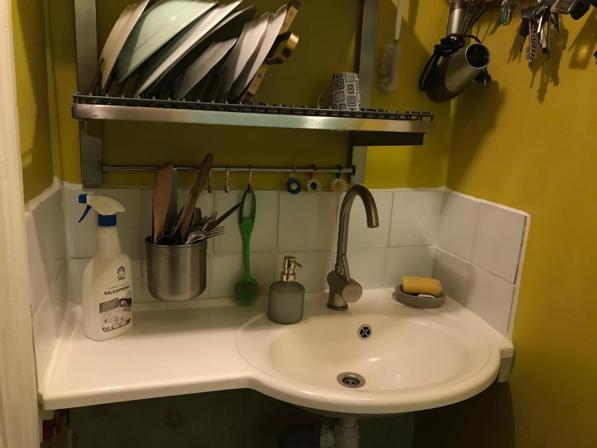 Cozy Condo For Up To 3 Travellers, With Kitchen And Bath Riga Exterior foto